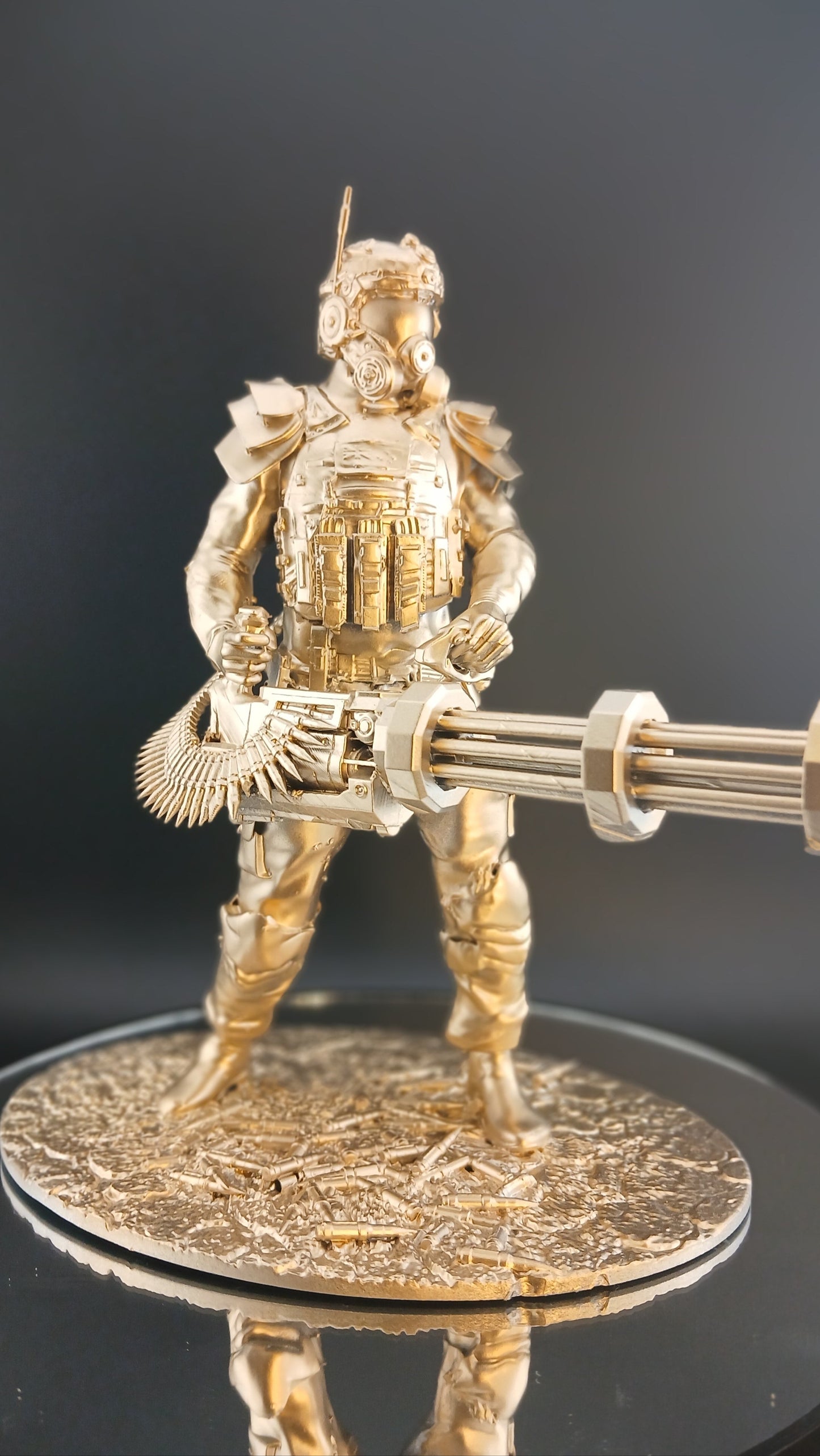 Gold painted Large Gatling Gun Solider 155mm l, 110 mm w, 185 mm H