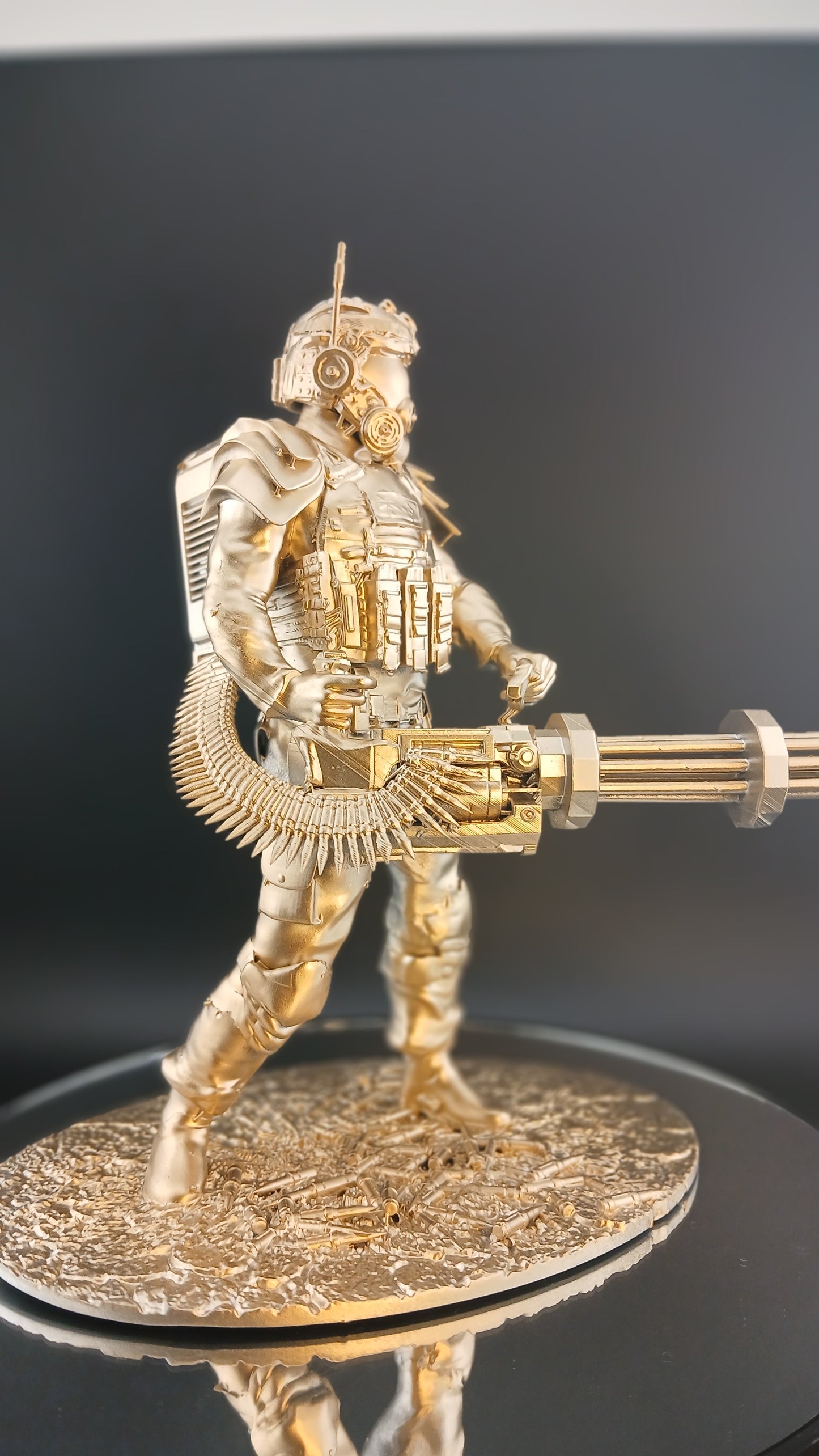 Gold painted Large Gatling Gun Solider 155mm l, 110 mm w, 185 mm H