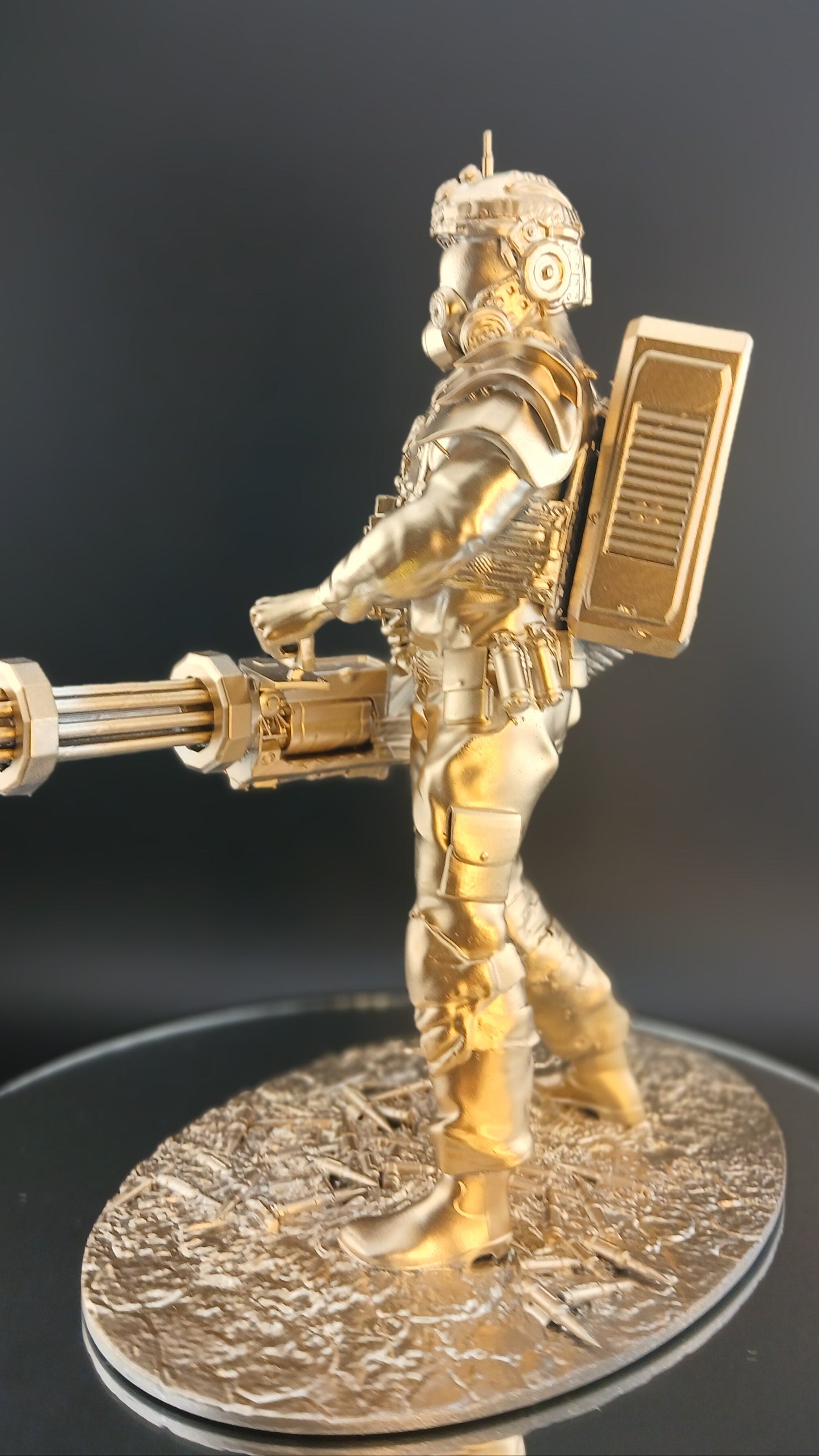 Gold painted Large Gatling Gun Solider 155mm l, 110 mm w, 185 mm H